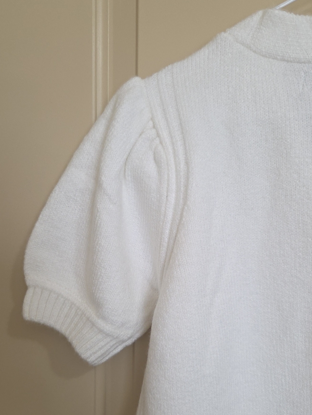 Liz Claiborne Cream Puff Sleeve Button-Front Cardigan - Picture 10 of 11